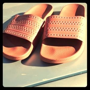 Adidas ADILETTE SLIDES shower shoes